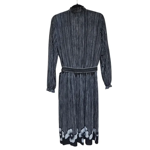 Vintage Dress - Picture 7 of 10